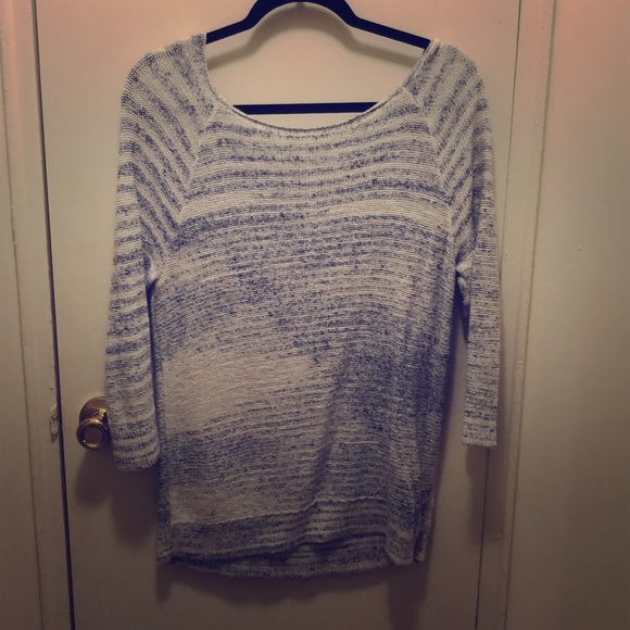 GAP slouchy blue white light sweater - Picture 2 of 3